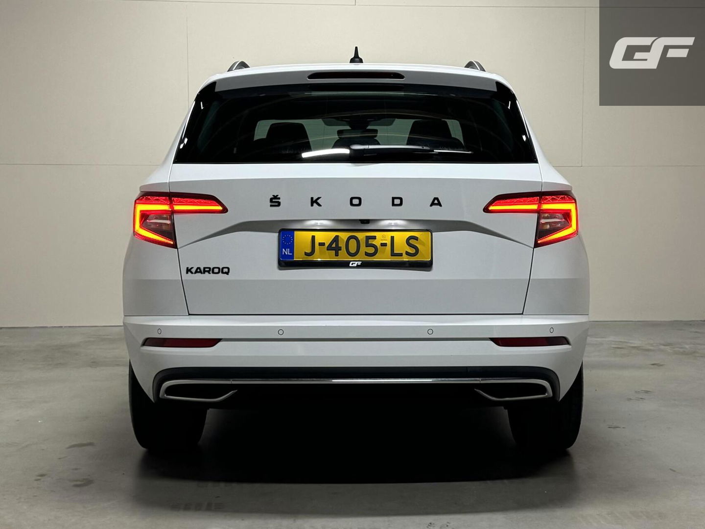 Škoda Karoq 1.5 TSI Sportline Pano Leer Carton Virtual Sfeer Trekh.