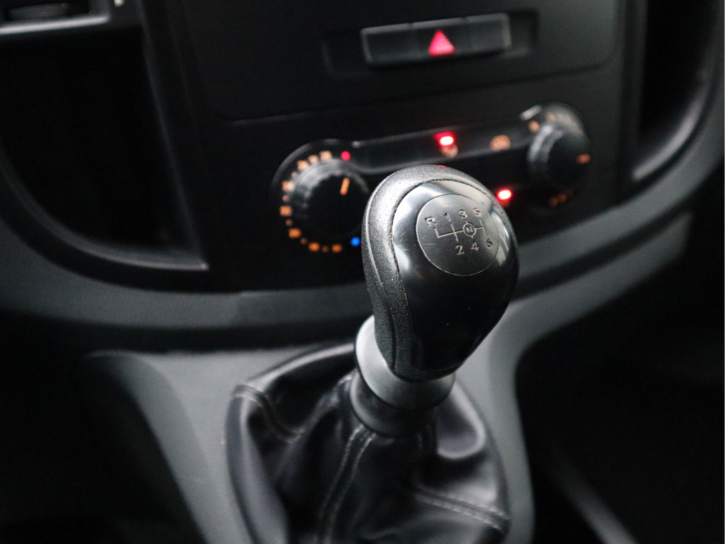 Mercedes-Benz Vito 111 CDI Euro 6 Lang L2 DC 5 Pers. - Trekhaak - Dealer Onderhouden