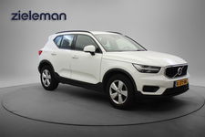 Volvo XC40 - 1.5 T2 Momentum Core - Cruise