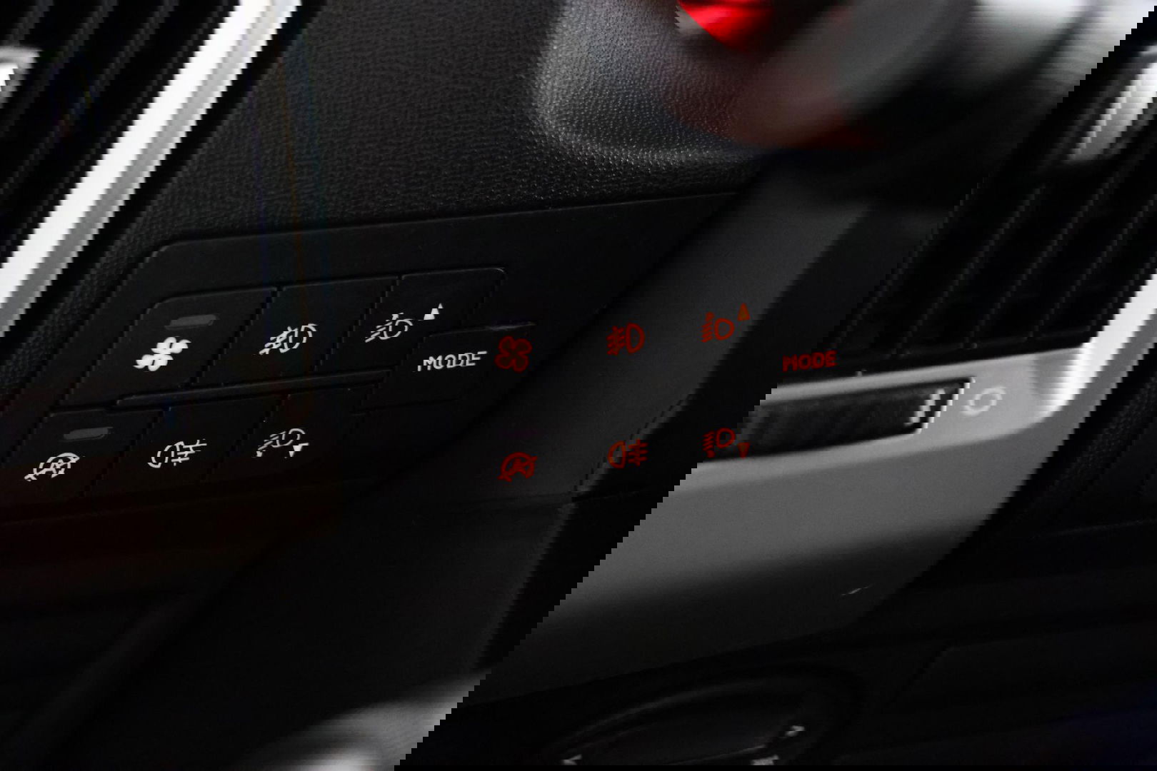 Peugeot Boxer 2.2 BlueHDI 9 Persoons Personenvervoer