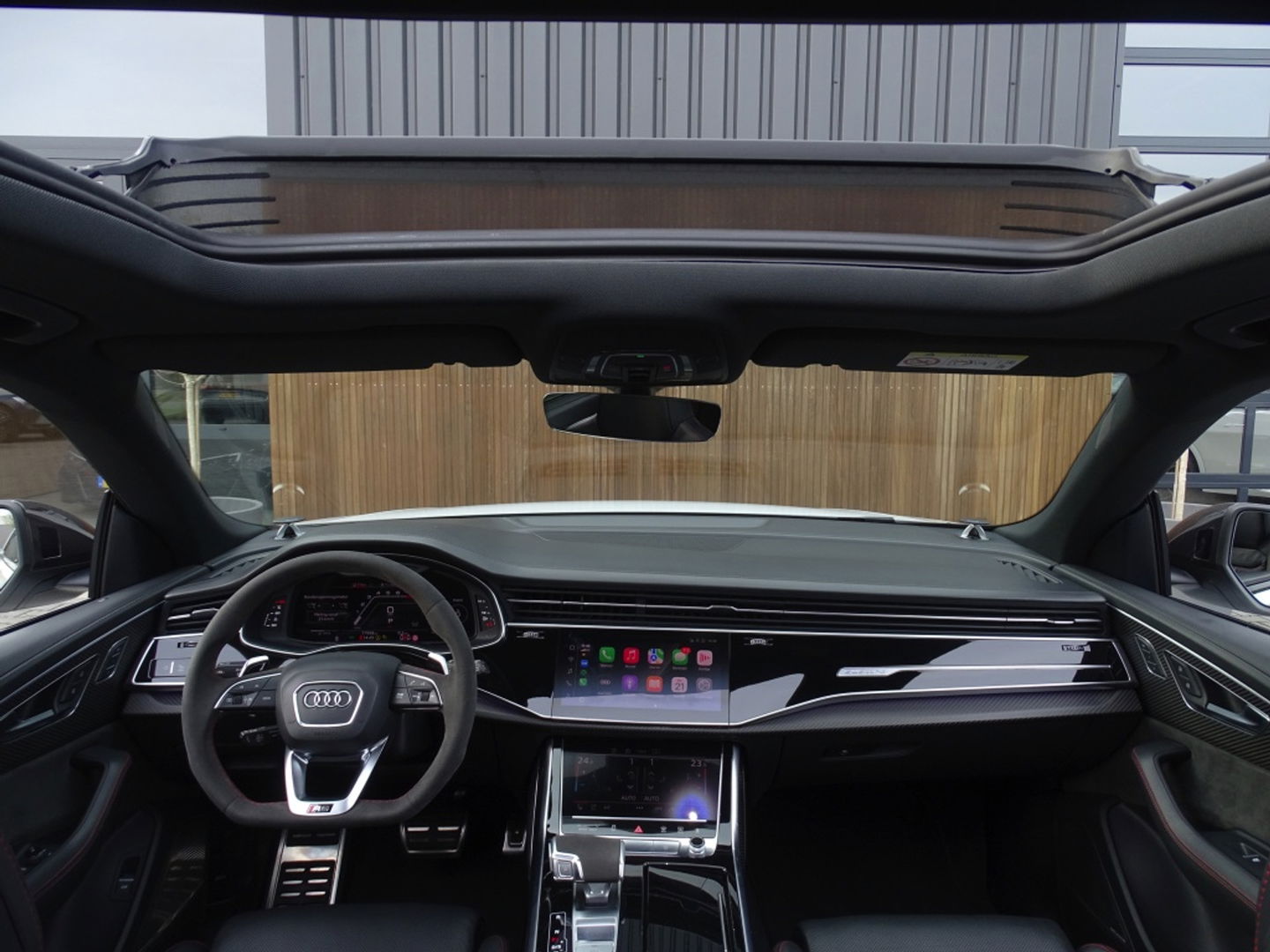 Audi Q8 4.0 TFSI V8T 601PK RS Q8 q. / carbon / ceramic brakes / B&O