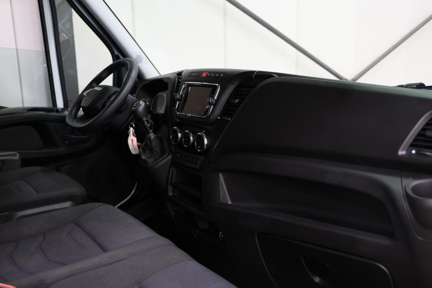 Iveco Daily 35C16 3.0 BAKWAGEN MET ZIJDEUR EN LAADKLEP