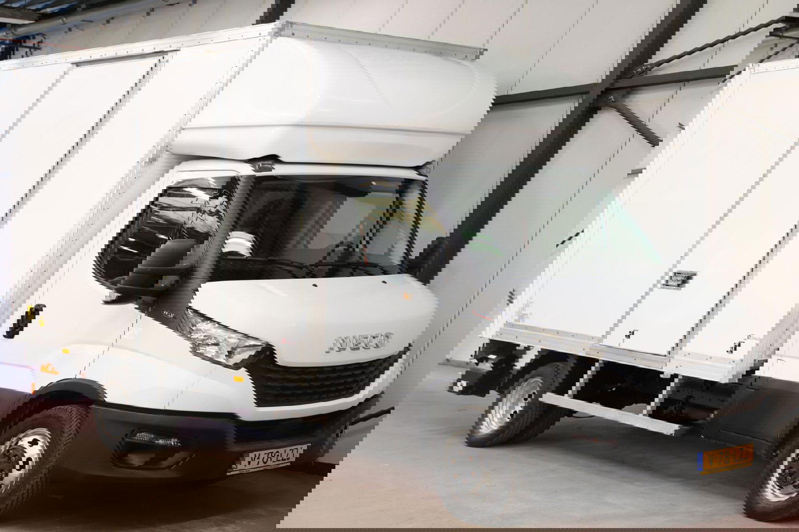 Iveco Daily 35C16 3.0 BAKWAGEN MET ZIJDEUR EN LAADKLEP