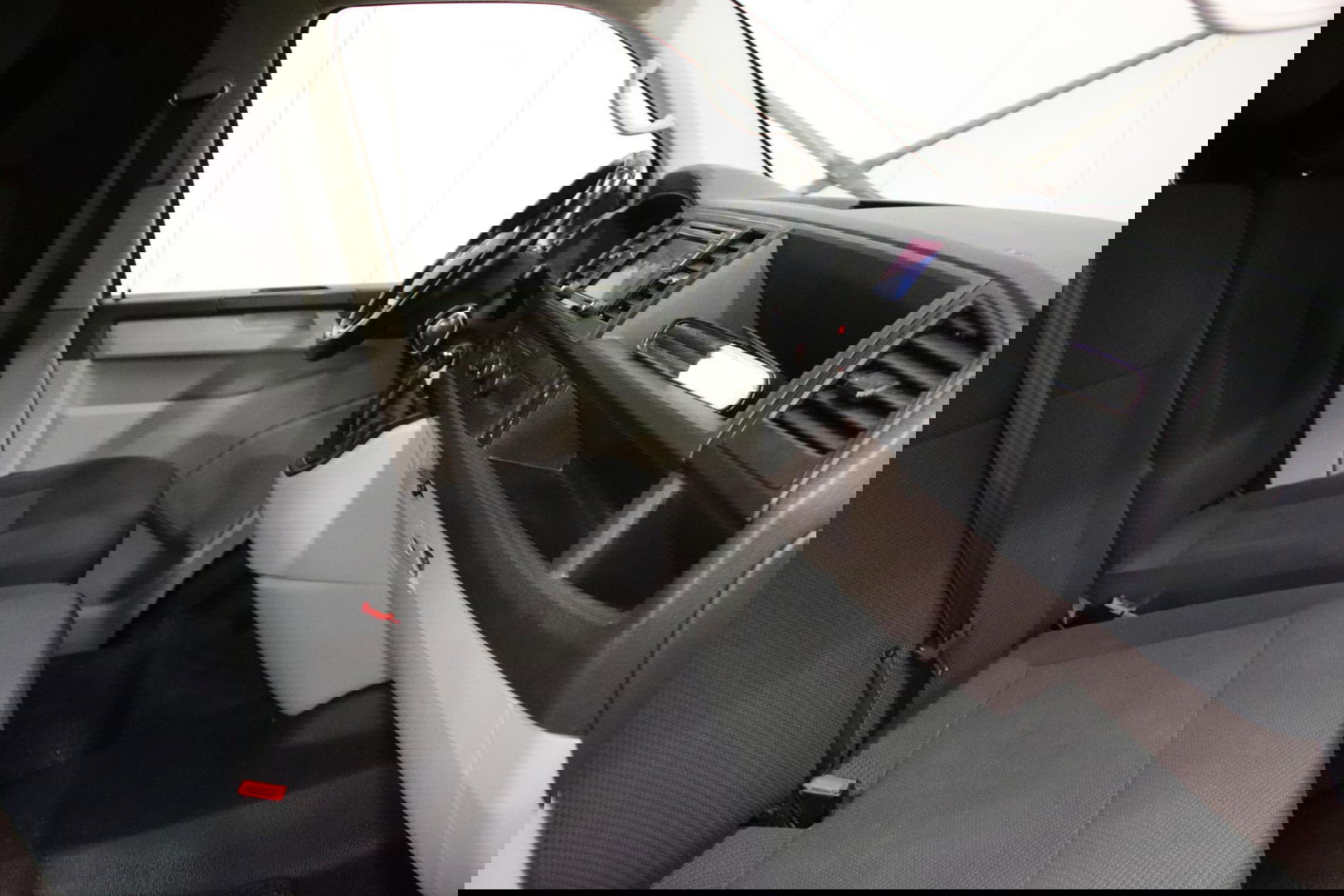 Volkswagen Transporter 2.0 TDI L2H1 DSG AUTOMAAT TREKHAAK