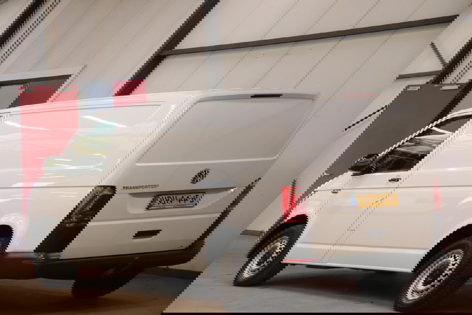 Volkswagen Transporter 2.0 TDI L2H1 DSG AUTOMAAT TREKHAAK