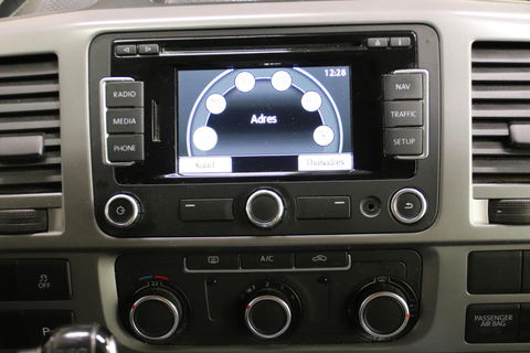 Volkswagen Transporter 2.0 TDI AUTOMAAT DSG AIRCO TREKHAAK