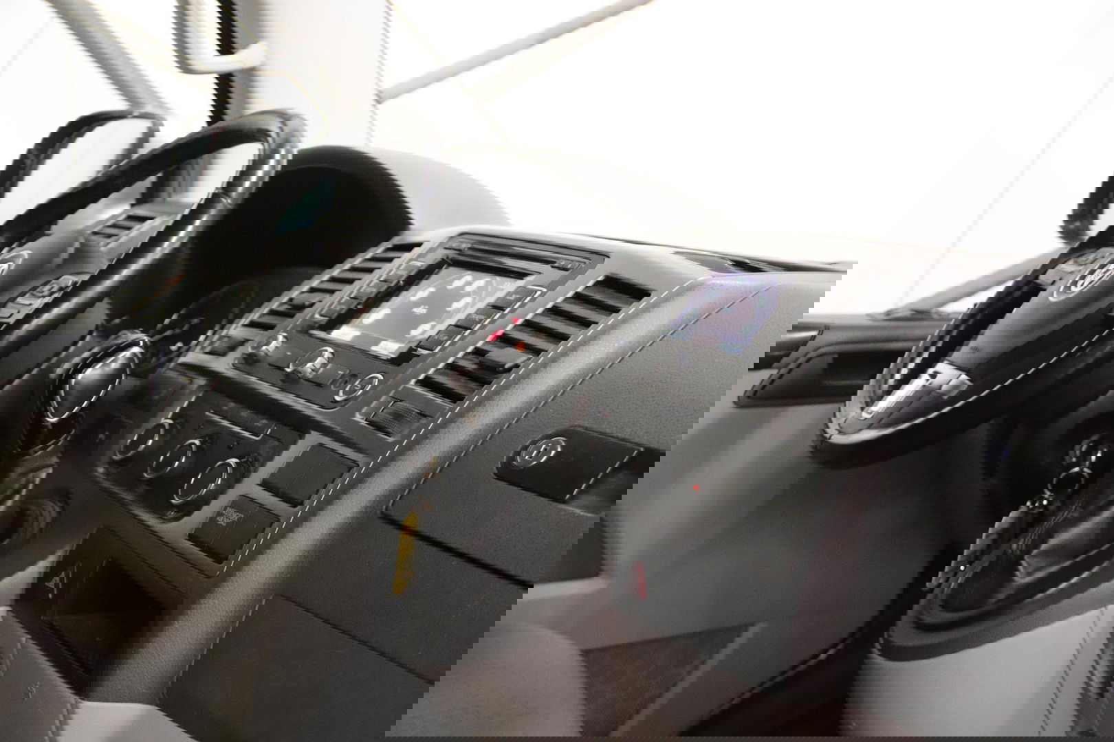 Volkswagen Transporter 2.0 TDI AUTOMAAT DSG AIRCO TREKHAAK