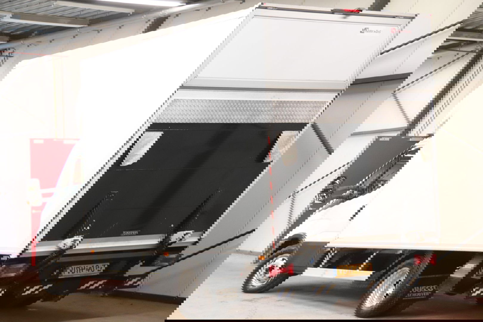 Iveco Daily 35C16 BAKWAGEN LAADKLEP ZIJDEUR Trekhaak 3500KG