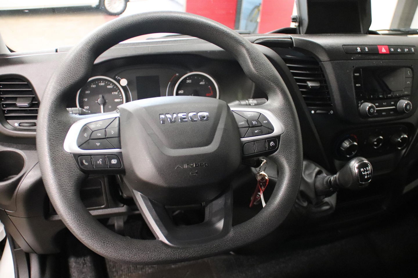 Iveco Daily 35C16 BAKWAGEN LAADKLEP ZIJDEUR Trekhaak 3500KG