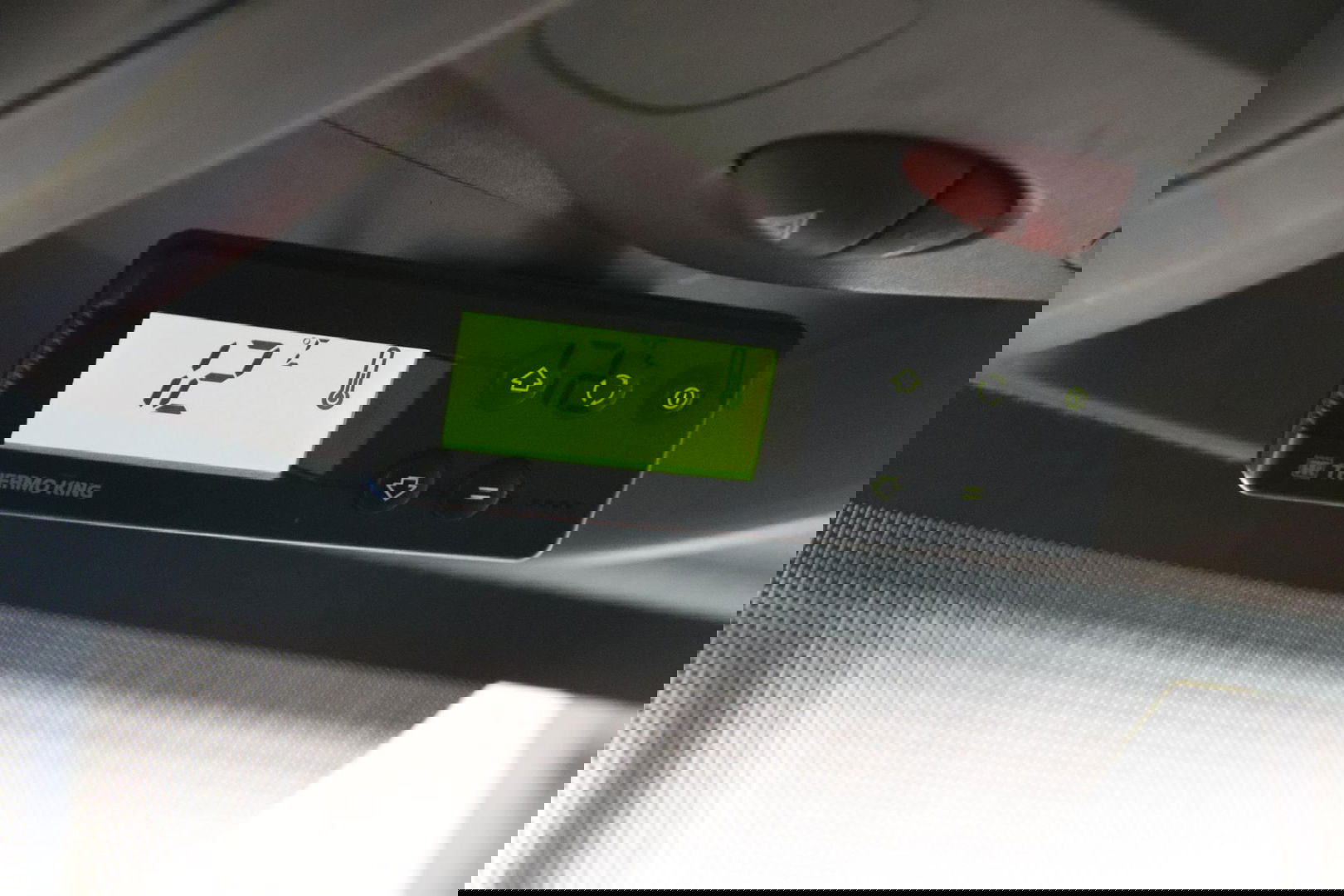 Renault Master T35 2.3 dCi VRIESWAGEN KOELWAGEN DAG NACHT