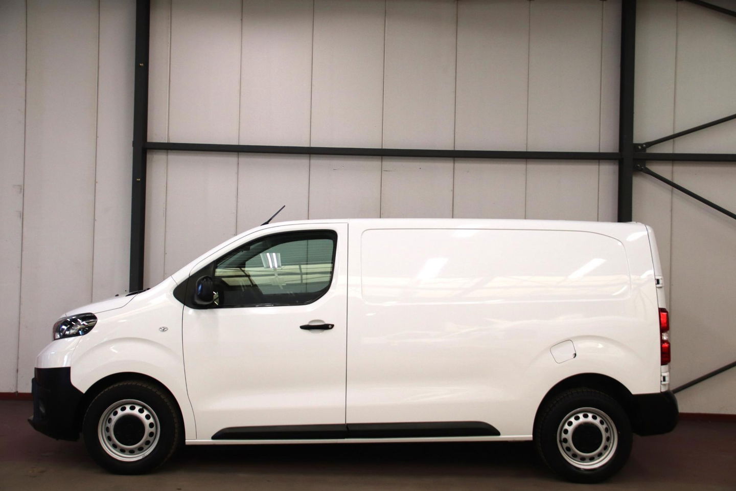 Toyota ProAce Worker 2.0 D-4D 145PK L2H1 EURO 6