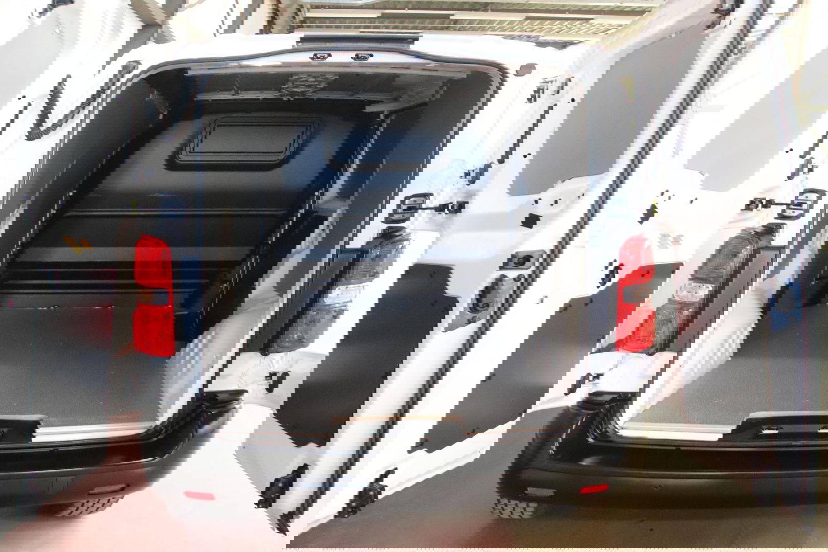 Toyota ProAce Worker 2.0 D-4D 145PK L2H1 EURO 6