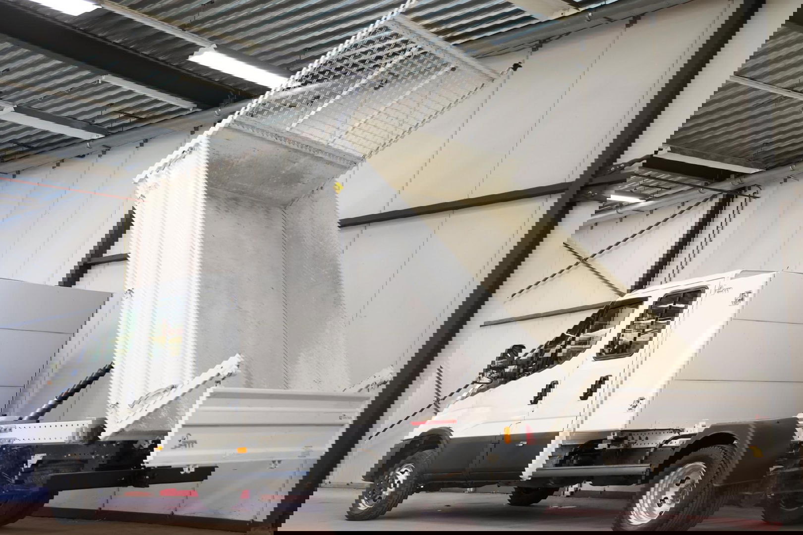 Iveco Daily 35C16 3.0 160PK KIPPER DUBBEL CABINE 3500KG