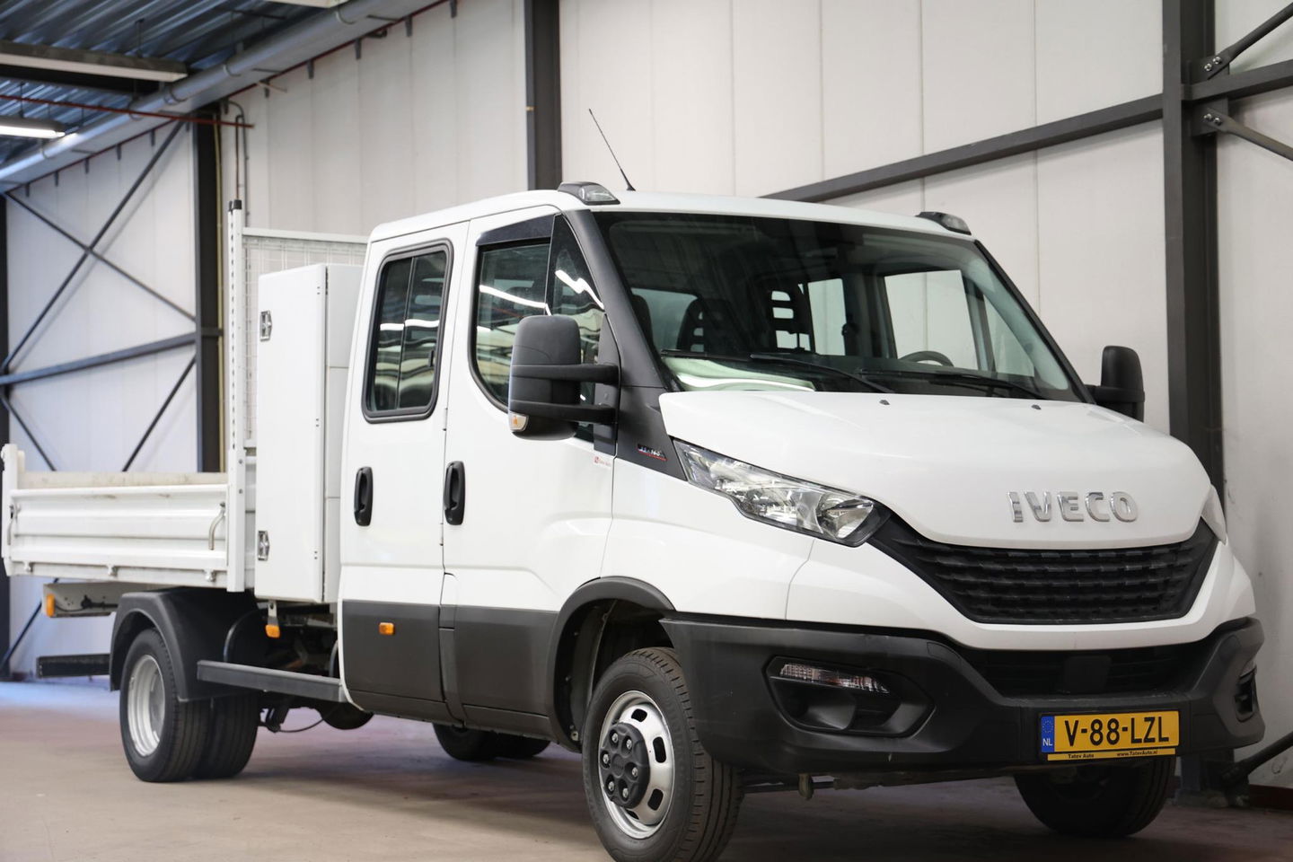 Iveco Daily 35C16 3.0 160PK KIPPER DUBBEL CABINE 3500KG
