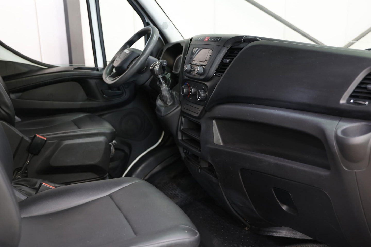 Iveco Daily 35C16 3.0 160PK KIPPER DUBBEL CABINE 3500KG