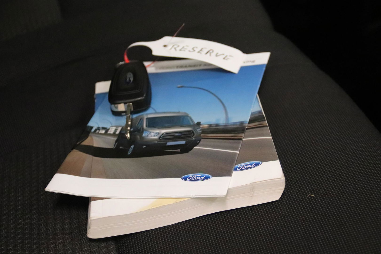 Ford Transit 2.0 TDCI 170PK BAKWAGEN MEUBELBAK LAADKLEP EURO 6