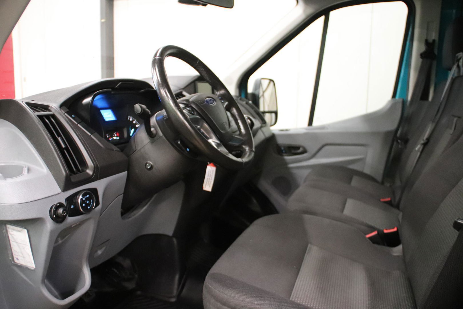 Ford Transit 2.0 TDCI 170PK BAKWAGEN MEUBELBAK LAADKLEP EURO 6