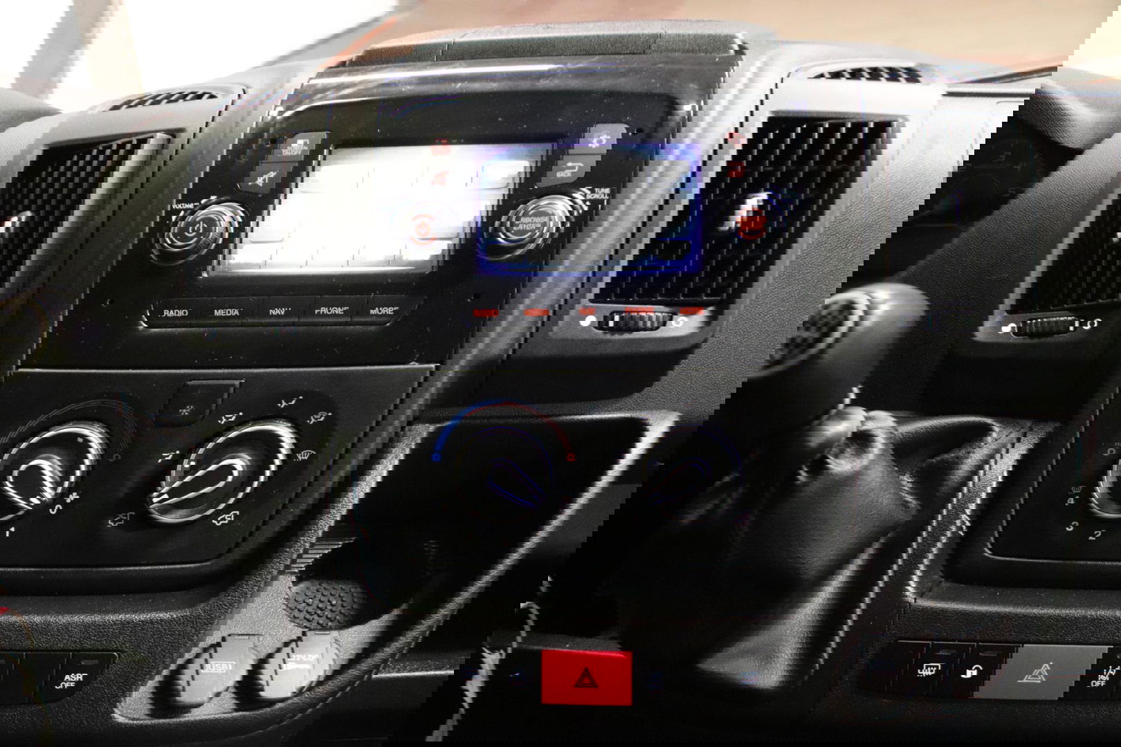 Peugeot Boxer 435 2.2 BlueHDi 140 L4H2 NAVIGATIESYSTEEM