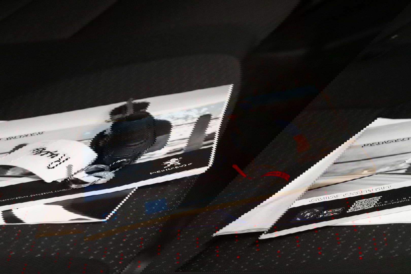 Peugeot Boxer 435 2.2 BlueHDi 140 L4H2 NAVIGATIESYSTEEM