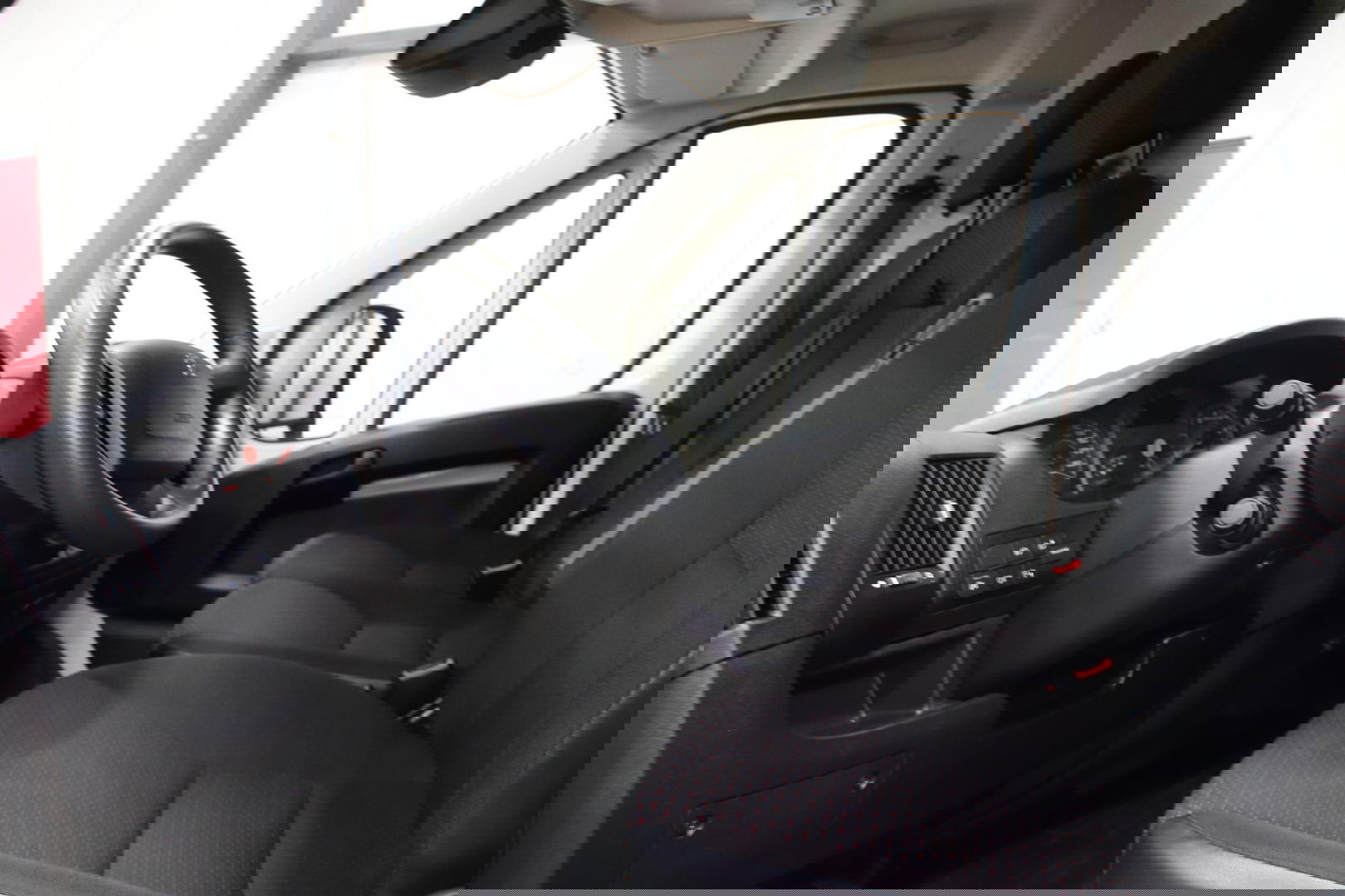 Peugeot Boxer 435 2.2 BlueHDi 140 L4H2 NAVIGATIESYSTEEM