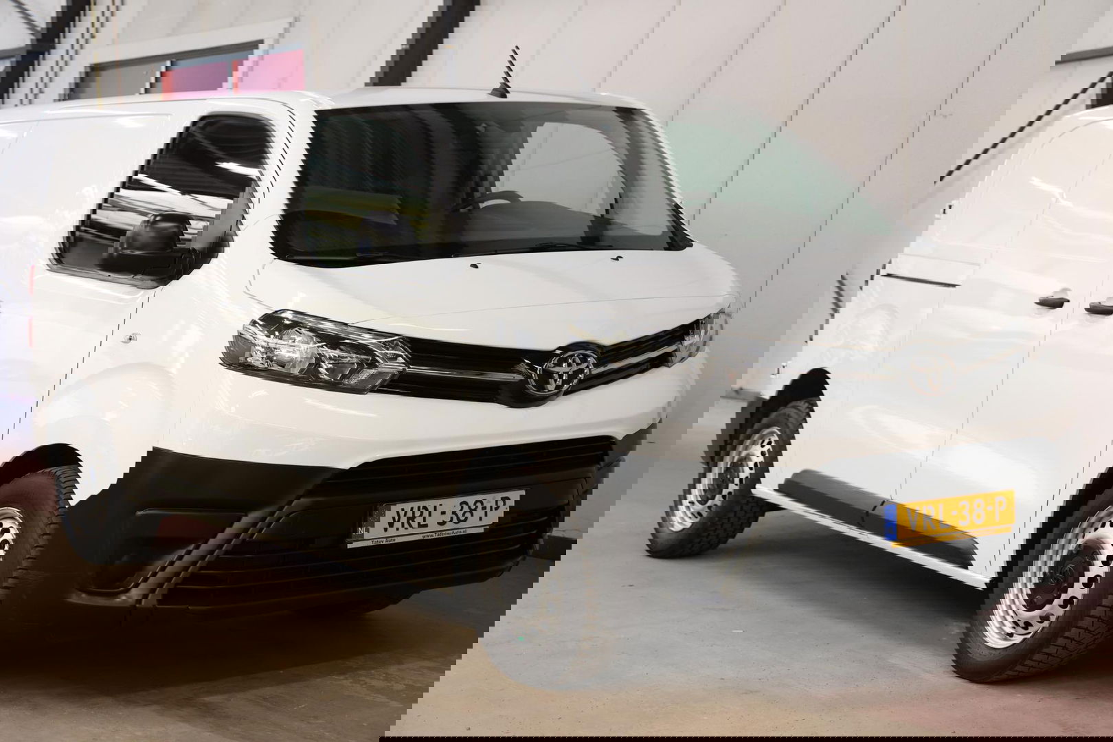 Toyota ProAce Worker 2.0 D-4D L2H1 LANG EURO 6