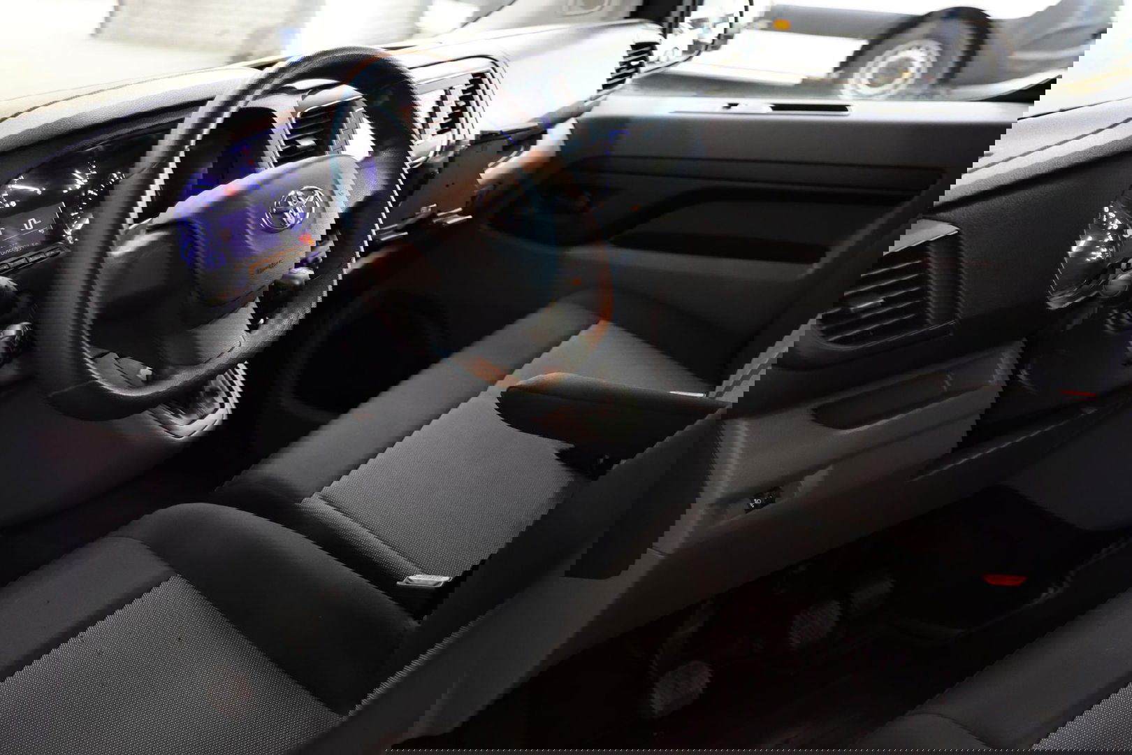 Toyota ProAce Worker 2.0 D-4D L2H1 LANG EURO 6