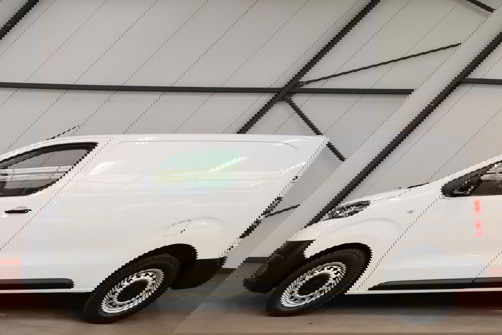 Toyota ProAce Worker 2.0 D-4D L2H1 LANG EURO 6