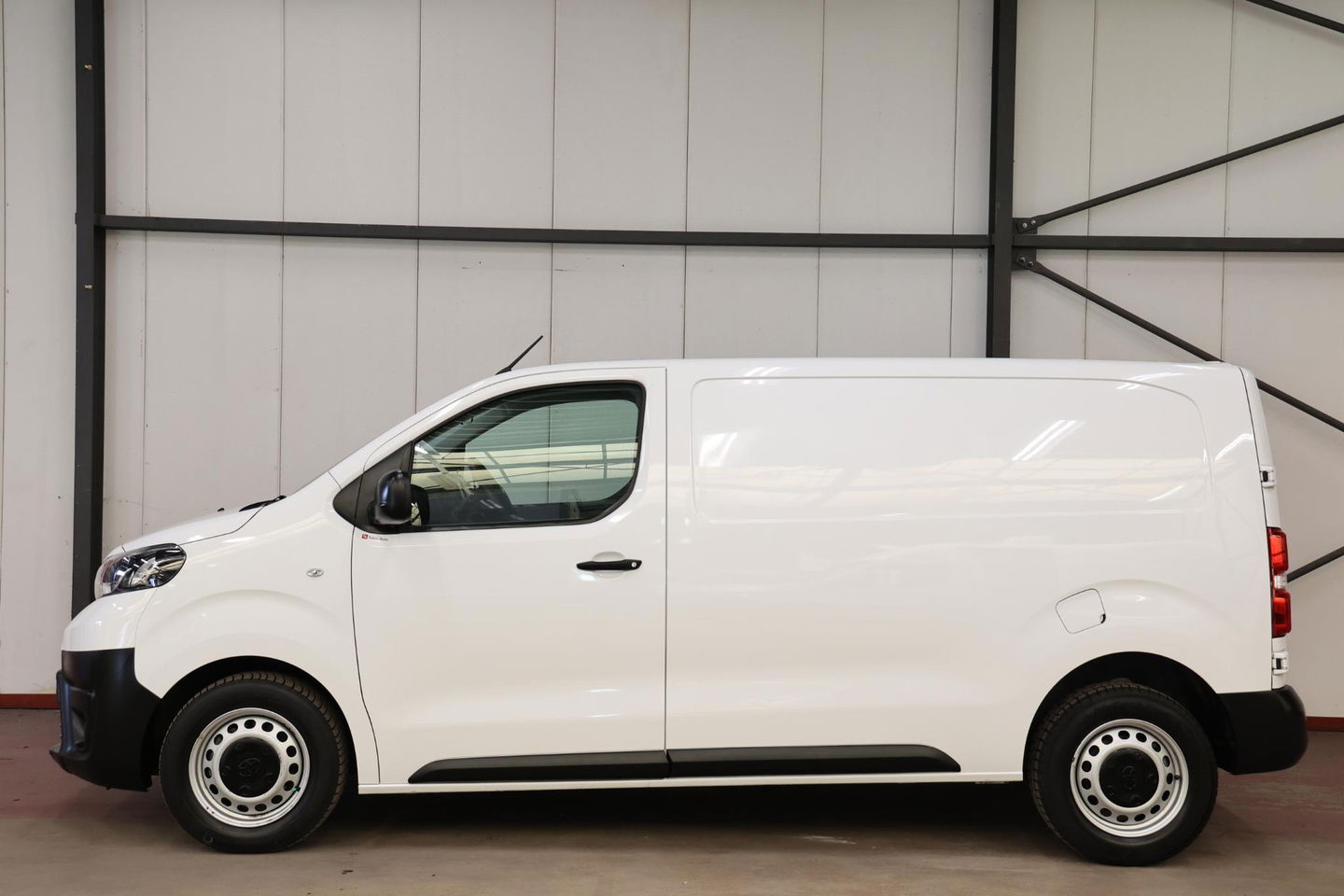 Toyota ProAce Worker 2.0 D-4D L2H1 LANG EURO 6