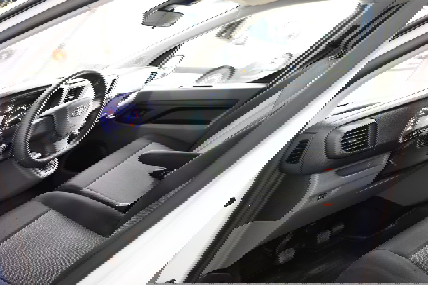 Toyota ProAce Worker 2.0 D-4D L2H1 LANG EURO 6