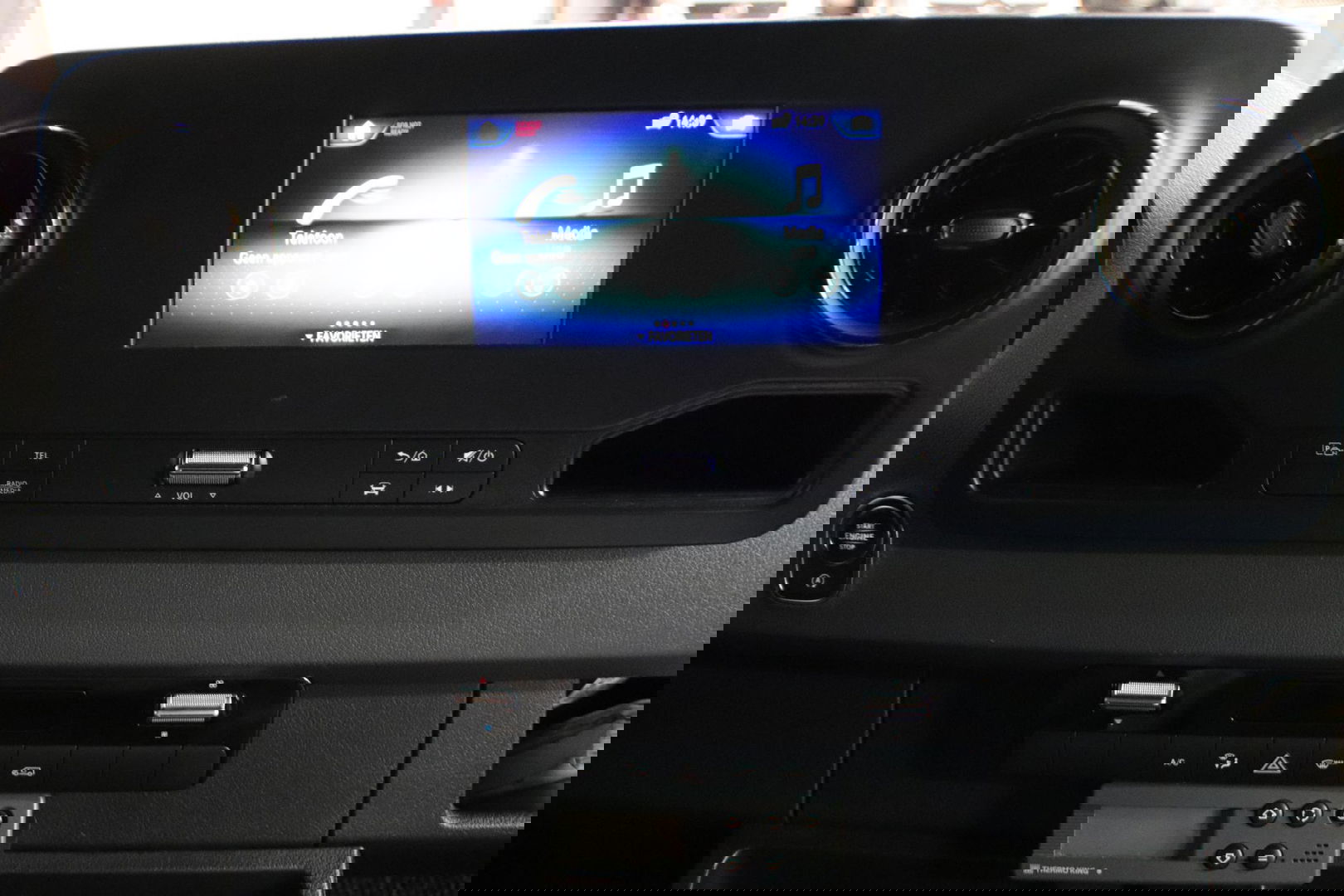 Mercedes-Benz Sprinter 316 L2H2 KOELWAGEN VRIESAUTO MET LAADKLEP EURO 6