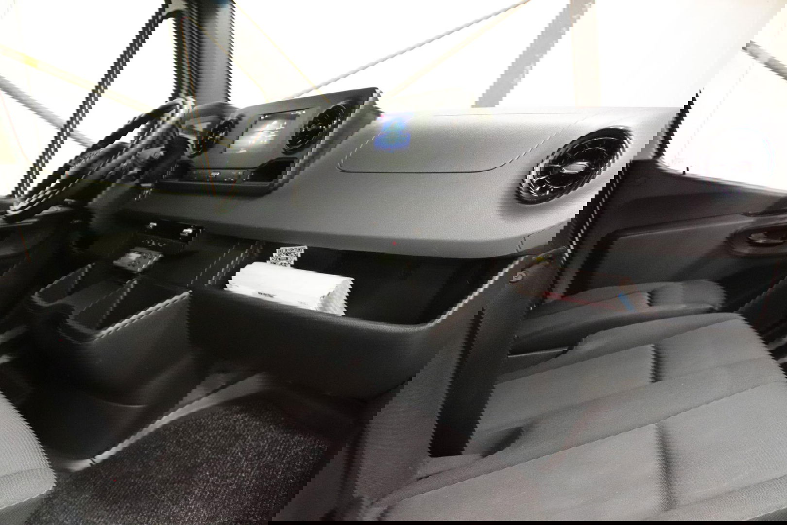 Mercedes-Benz Sprinter 316 L2H2 KOELWAGEN VRIESAUTO MET LAADKLEP EURO 6