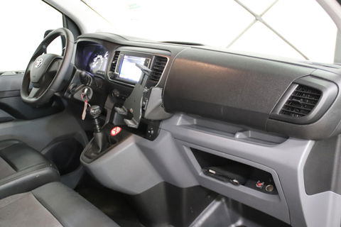 Toyota ProAce Worker D-4D 145PK L2H1 LANG EURO 6