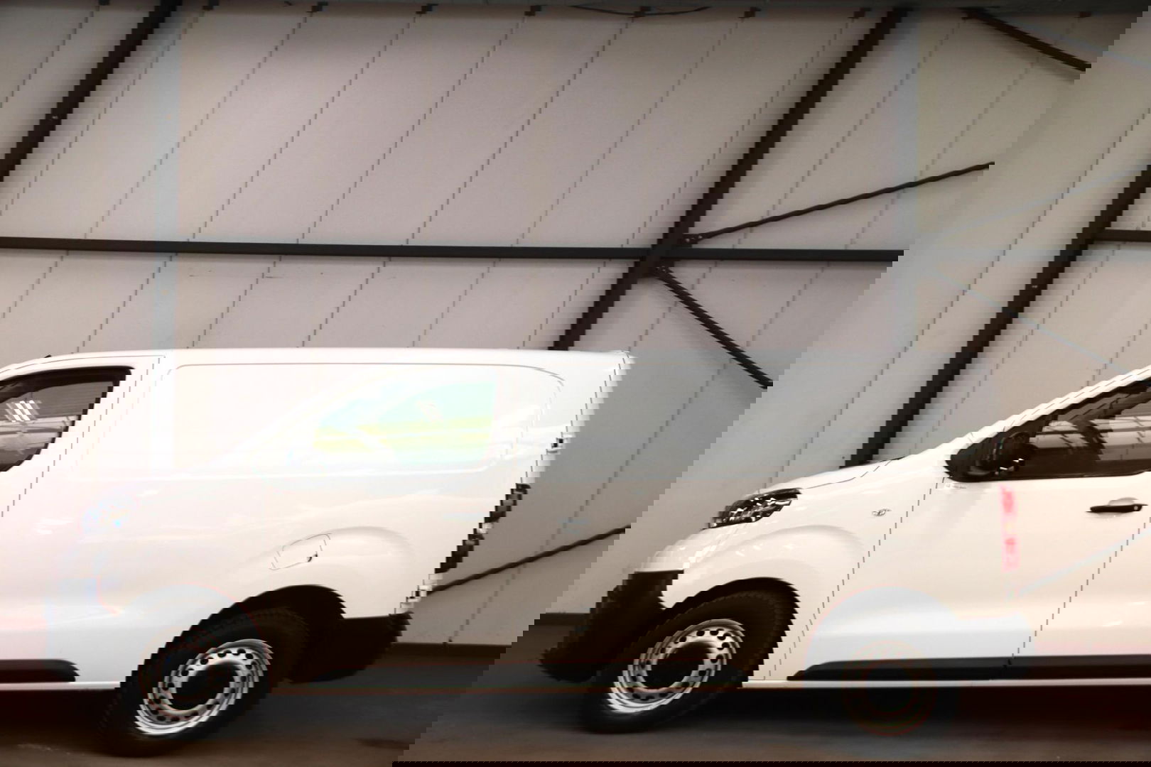 Toyota ProAce Worker D-4D 145PK L2H1 LANG EURO 6