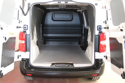 Toyota ProAce Worker D-4D 145PK L2H1 LANG EURO 6