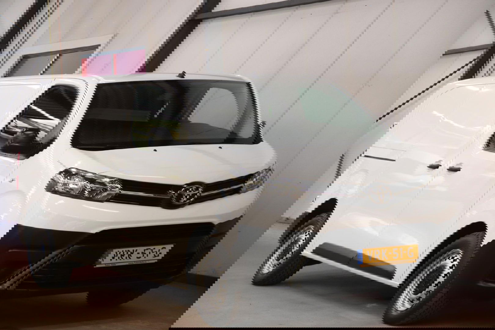 Toyota ProAce Worker D-4D 145PK L2H1 LANG EURO 6