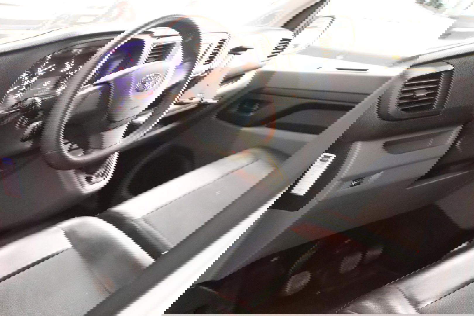 Toyota ProAce Worker D-4D 145PK L2H1 LANG EURO 6