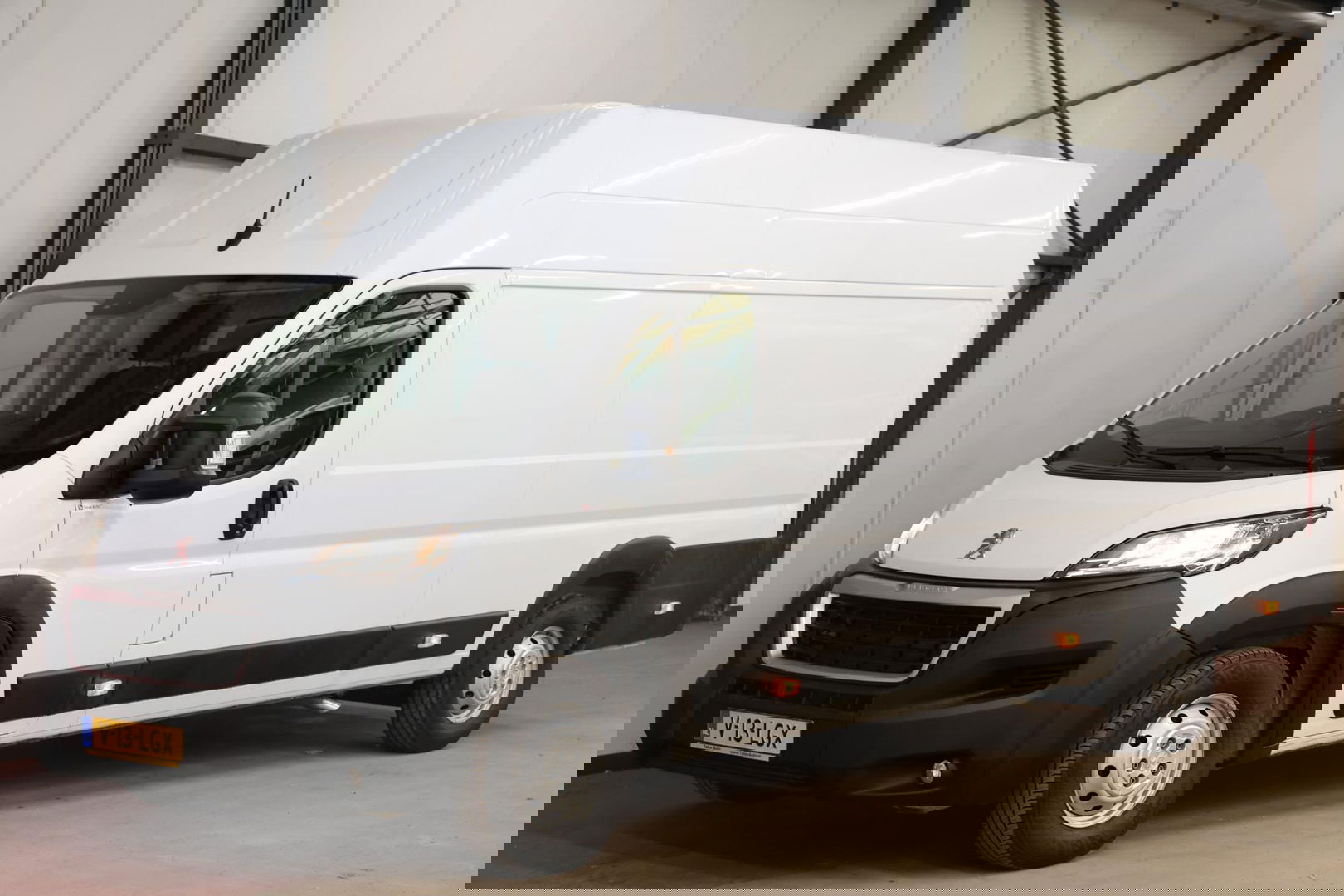 Peugeot Boxer 2.2 BlueHDi 140PK L4H3