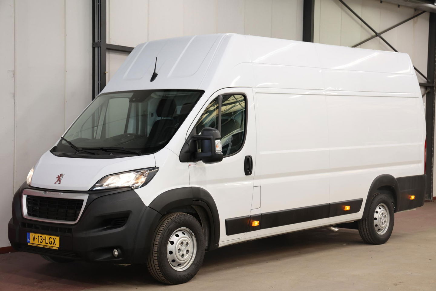 Peugeot Boxer 2.2 BlueHDi 140PK L4H3