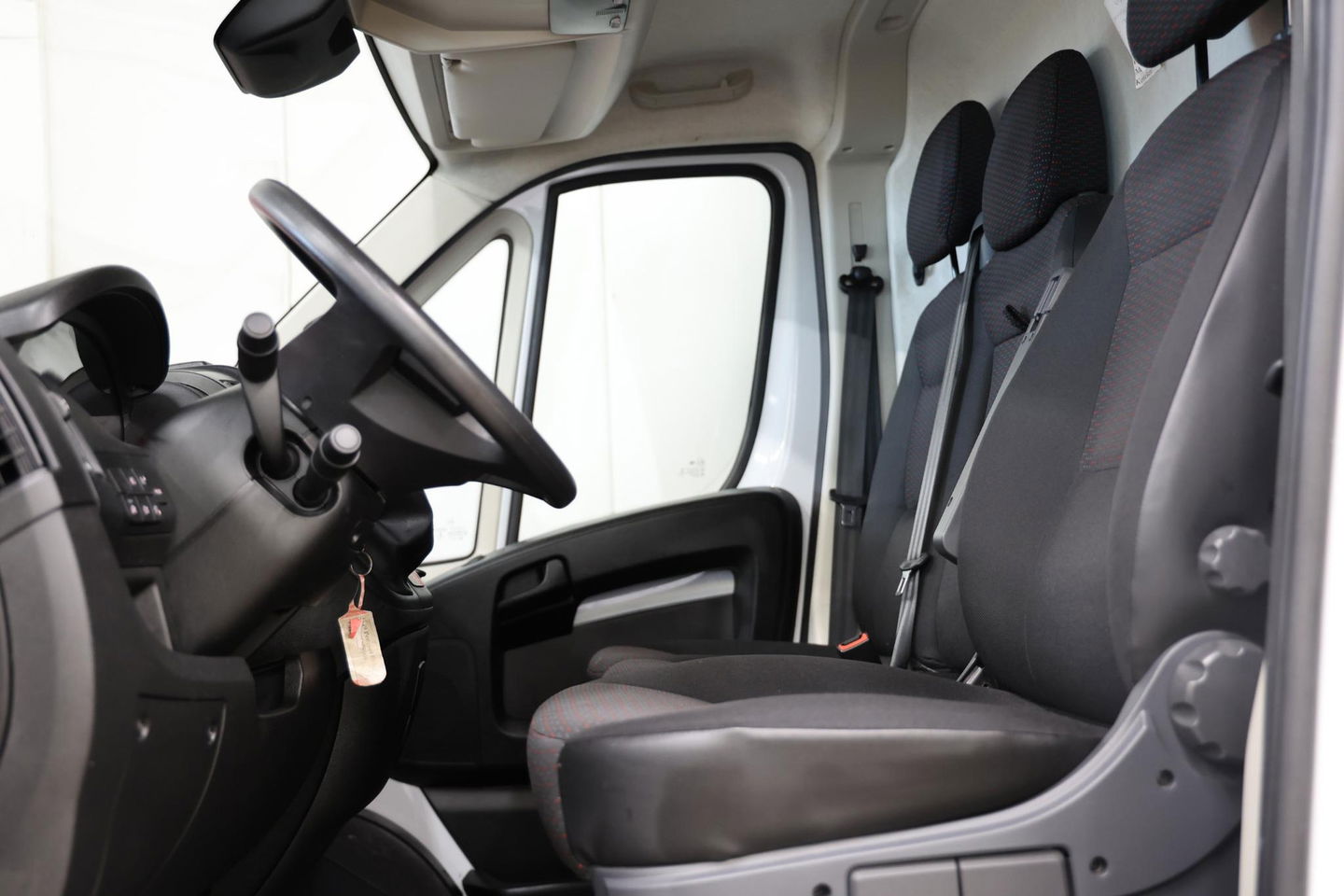 Peugeot Boxer 2.2 BlueHDi 140PK L4H3