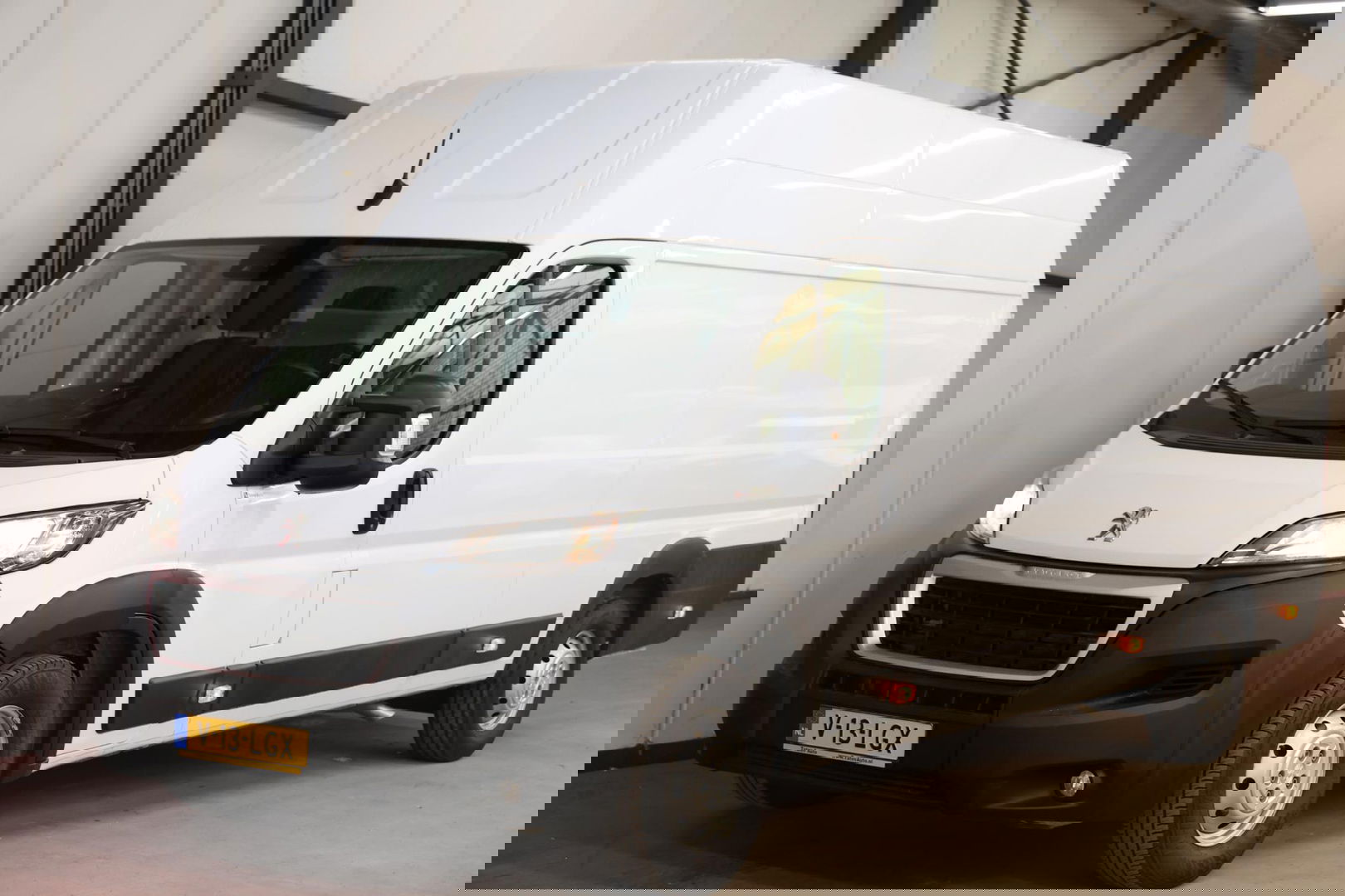 Peugeot Boxer 2.2 BlueHDi 140PK L4H3