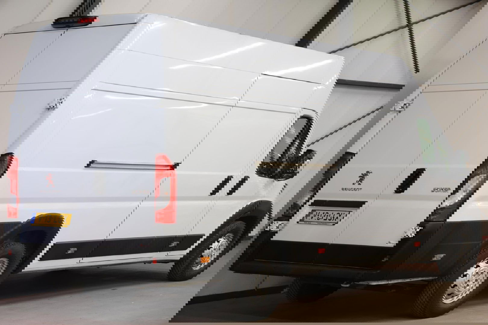 Peugeot Boxer 2.2 BlueHDi 140PK L4H3