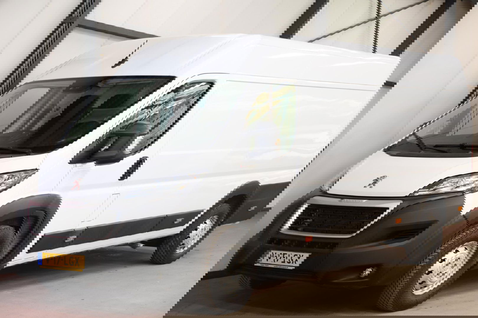 Peugeot Boxer 435 2.2 BlueHDi 140PK L4H2