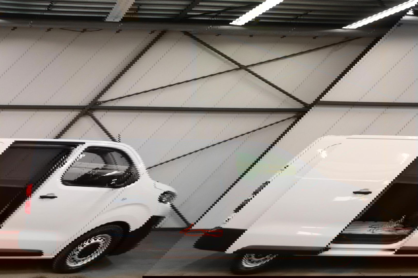 Peugeot e-Expert e-Expert 75 kWh LONG RANGE L2 LANG NIEUW