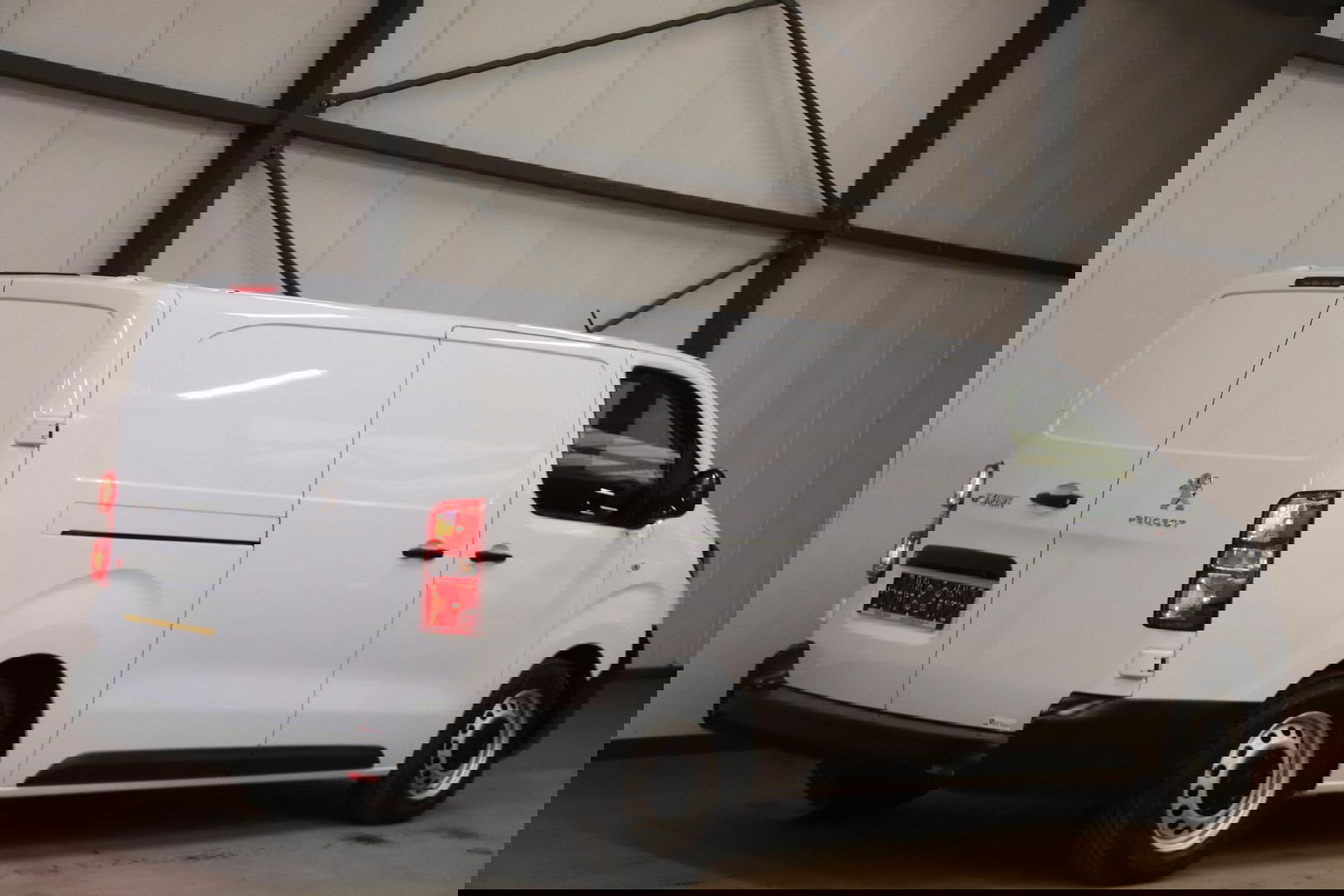 Peugeot e-Expert e-Expert 75 kWh LONG RANGE L2 LANG NIEUW