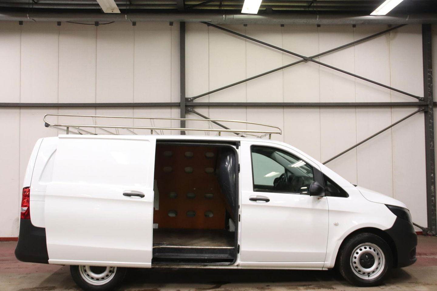 Mercedes-Benz Vito 114 CDI 114 CDI AUTOMAAT IMPERIAAL TREKHAAK Mercedes-Benz Vito 114 CDI  114 CDI AUTOMAAT IMPERIAAL TREKHAAK