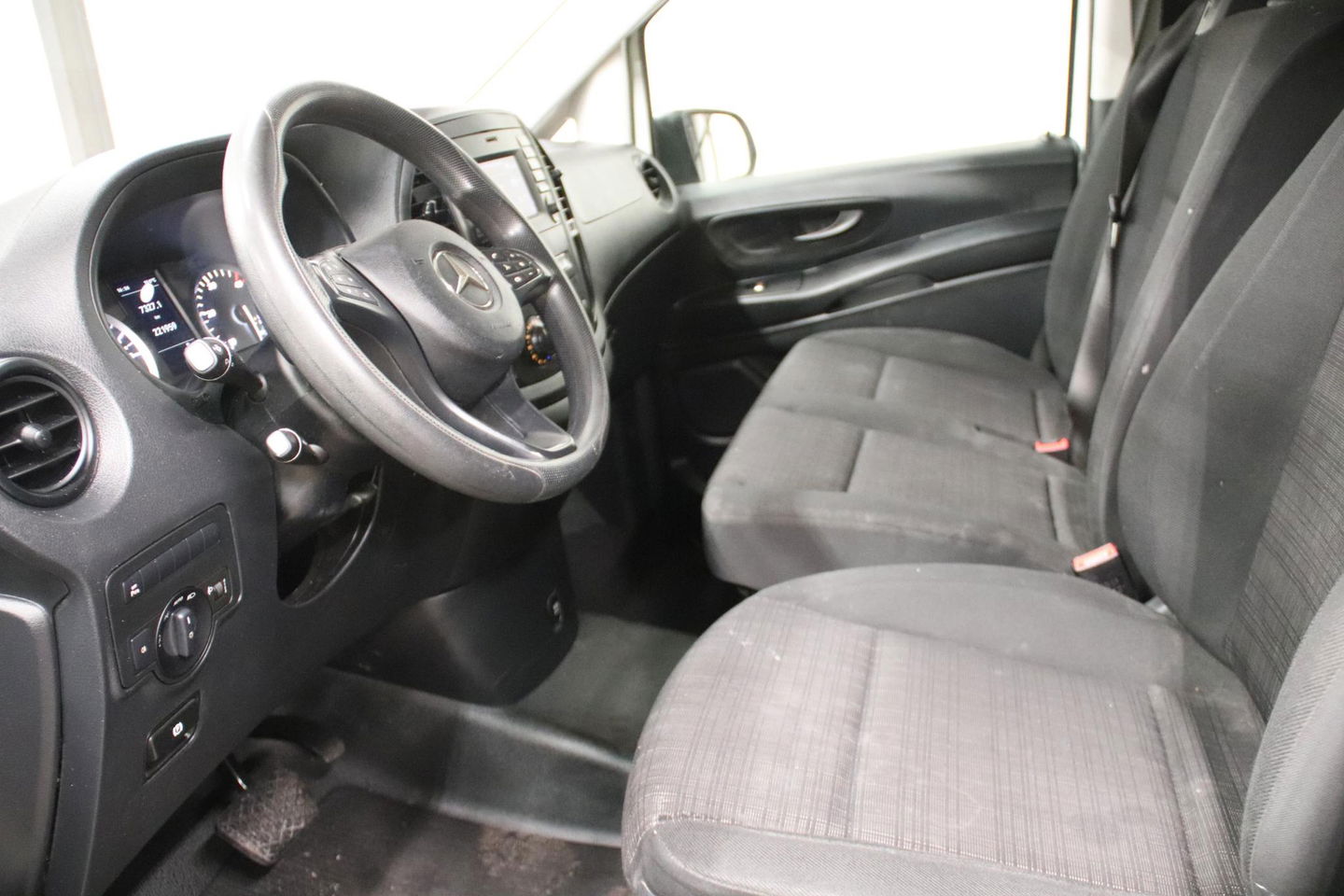 Mercedes-Benz Vito 114 CDI 114 CDI AUTOMAAT IMPERIAAL TREKHAAK Mercedes-Benz Vito 114 CDI  114 CDI AUTOMAAT IMPERIAAL TREKHAAK