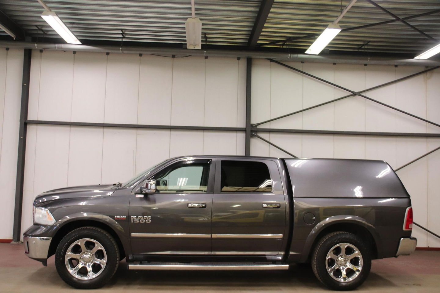 Dodge Ram Pick-Up 1500 5.7 V8 crew cab 6.4 MET LPG INSTALLATIE