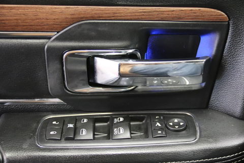 Dodge Ram Pick-Up 1500 5.7 V8 crew cab 6.4 MET LPG INSTALLATIE