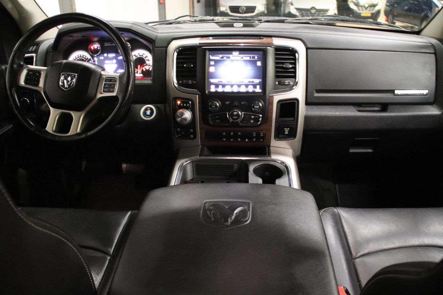 Dodge Ram Pick-Up 1500 5.7 V8 crew cab 6.4 MET LPG INSTALLATIE