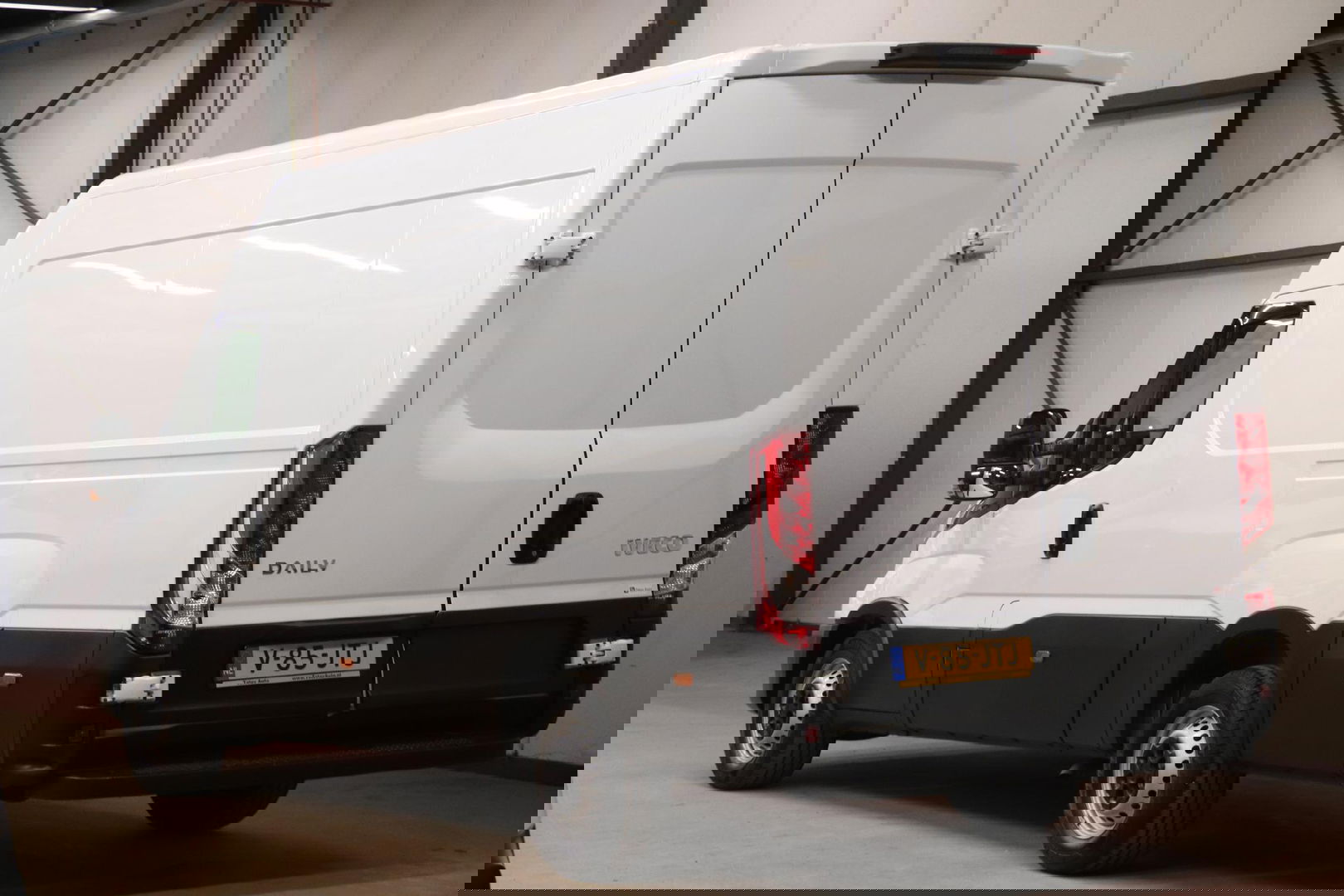 Iveco Daily 35S14V 2.3 L2H2 AIRCO CRUISE CONTROL EURO 6